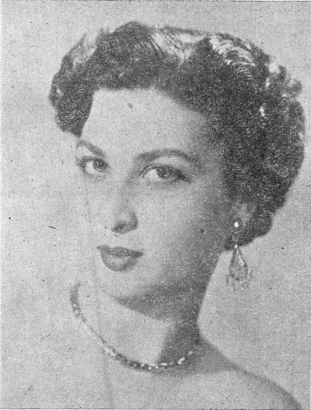 صورة الآنسة روزت دهّان