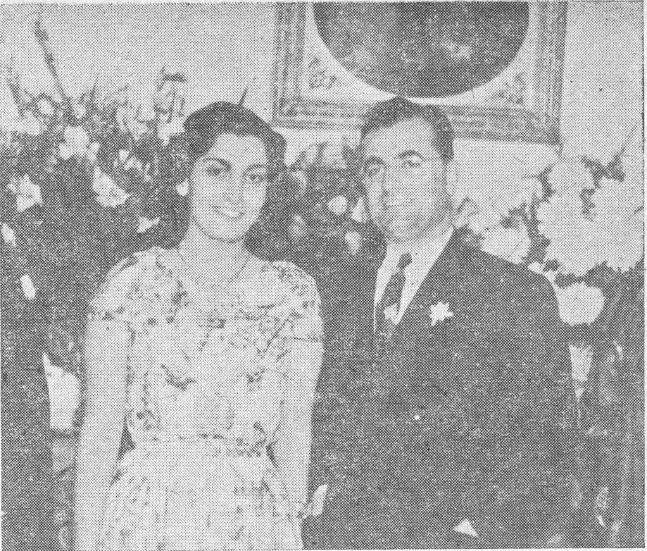 صورة الآنسة مي توفيق سلمان والسيد عارف رشيد فوج