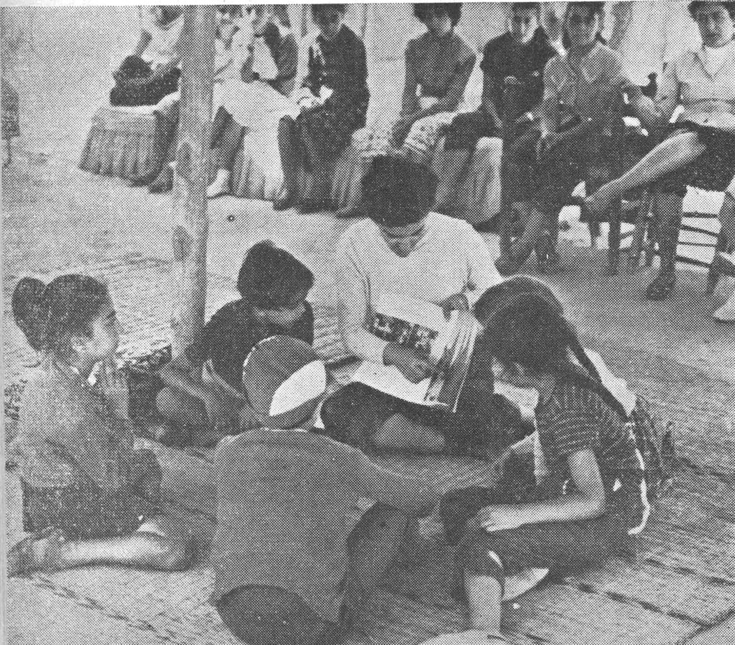 في المخيم ... تربية ومرح